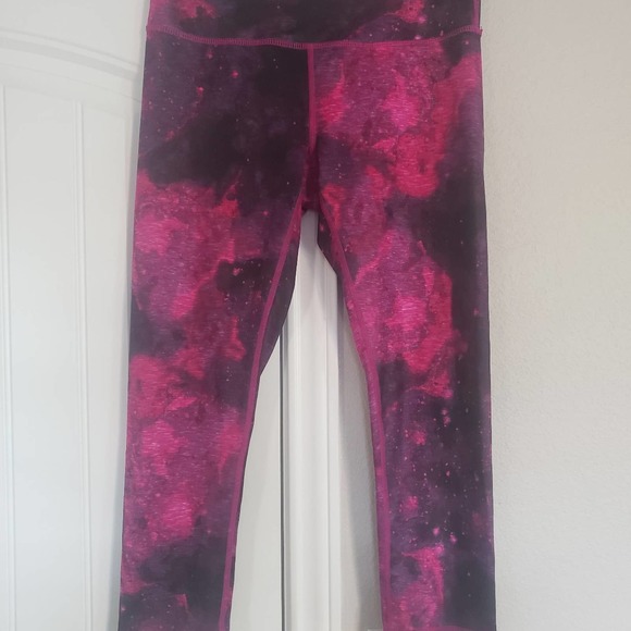 Active Life Pink and Black leggings size small - Picture 2 of 4